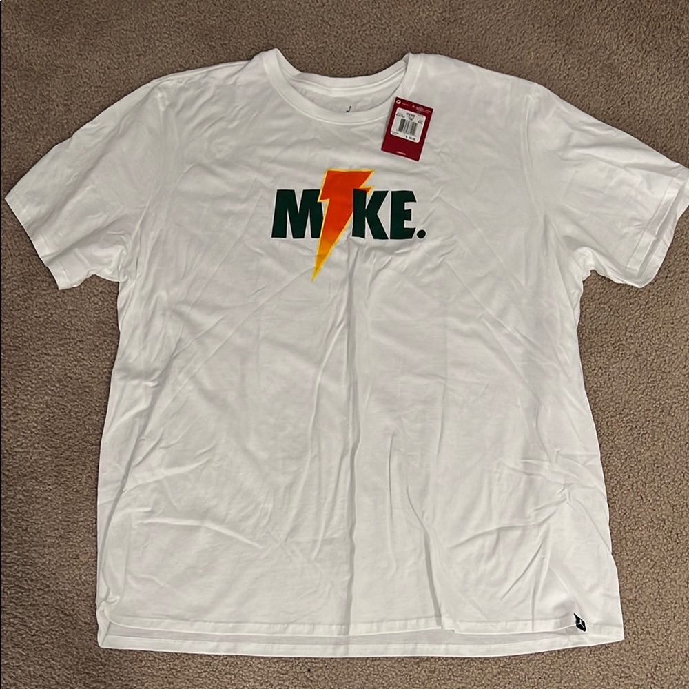 Nike White Graphic Men's T-Shirt